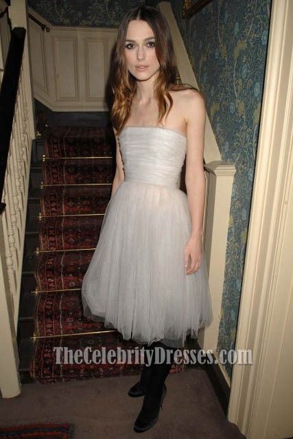 Keira Knightley Short Wedding #cocktaildress #weddingdresses - TheCelebrityDresses Keira Knightley Wedding Dress, Keira Knightley Wedding, Keira Knightley Style, Charity Gala, Dress Chanel, Cocktail Dress Wedding, Keira Knightley, White Gowns, Style Crush