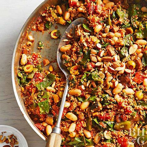 Spanish Couscous, Couscous Skillet, Couscous Chicken, Vegetarian Grilling Recipes, Vegetable Skillet, Vegetarian Tacos, Couscous Recipes, Sweet Peppers, Spinach Stuffed Mushrooms