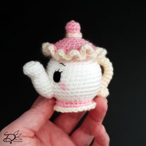 ♥ Mrs. Potts Ufufy Amigurumi - Delinlea - My little fantasy world Disney Crochet Patterns, Easy Crochet Animals, Crochet Disney, Pola Amigurumi, Crochet Animals Free Patterns, Crochet Amigurumi Free, Fun Crochet Projects, Diy Crochet Projects, Crochet Patterns Amigurumi