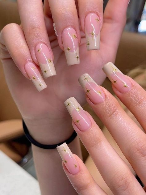 White And Beige Nail Designs, Cream Color Nails Design, Beige And White Nails, Beige Nail Designs, Beige Nail Art, Ivory Nails, White Stiletto Nails, Beige Nail, Beige Nails Design