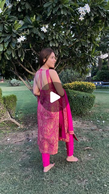 September 12, 2022: "What’s better than a Banarasi suit 🤩👏🔥 Dm or whatsapp +91 93152 35596 to order • •..." मा 143K likes, 949 comments - salwaarkameez Banarasi Dress, Banarasi Suits, Banarasi Suit, Viral Song, Dresses Traditional, Indian Dresses Traditional, Indian Suits, Traditional Dresses, Indian Dresses