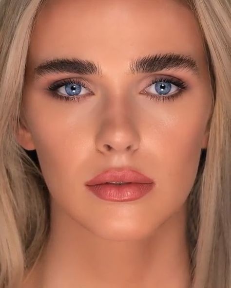 INBEAUT MAGAZINE on Instagram: “Makeup @shari.mua Md @lyzyadler Video @phillipcarter1 ❤️ #inbeautmag” Bushy Lashes, Thick Eyebrows And Eyelashes, Strong Eyebrows, Feathered Eyebrows, Feathered Brows, Makeup Removal Tips, Grow Eyelashes, Seasonal Makeup, Eyebrows And Eyelashes