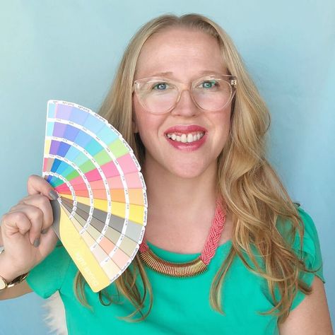 Amelia Butler - True Colour International (@truecolourinternational) • Instagram photos and videos Spring Celebrities, Light Spring Color Palette, Personal Color Analysis, True Spring Colors, Light Spring Colors, Basic Clothes, True Spring, Clear Spring, Spring Color Palette