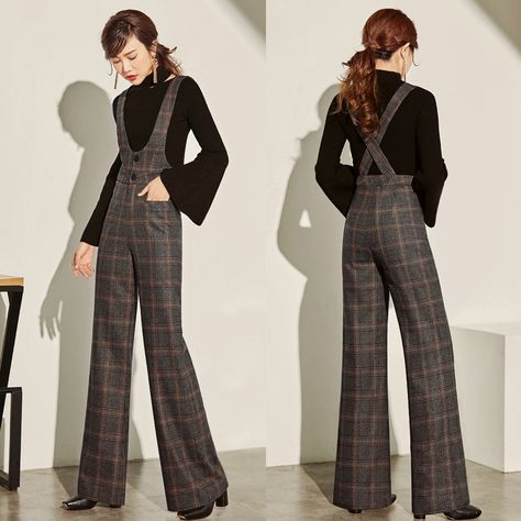 Suspenders Women Fashion, Plaid Pants Wide Leg, Vintage Pants Outfit Woman, High Waisted Pants With Suspenders, Dapper Day Outfits For Women Pants, Suspender Pants Women, Flattering Winter Outfits, Feminine Pants Outfit, Wool Pants Women