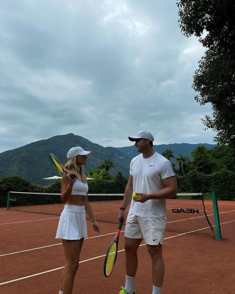 Universal Studios Food, Cass Dimicco, Baseball Couples, Italy Lake Como, Tennis Pictures, Tennis Aesthetic, Sports Aesthetic, Ideal Man, Guess Who