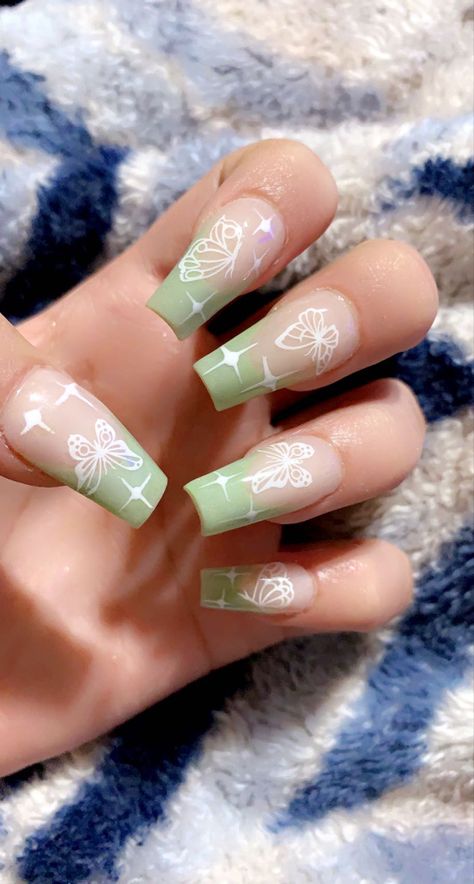 Green Butterfly Nails, Quince Nails, Acrylic Nail Designs Coffin, Quinceanera Nails, Mint Green Nails, Mint Nails, Butterfly Nail Designs, Green Acrylic Nails, Butterfly Nails