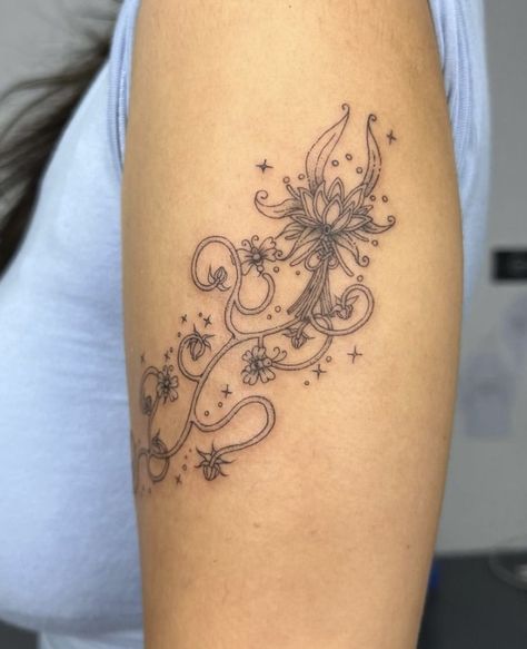 Art Nouveau Tattoo Woman, Line Arm Tattoo, Fine Line Arm Tattoo, Art Nouveau Tattoo, Nouveau Tattoo, 3 Tattoo, Plant Tattoo, Doodle Ideas, Jewelry Tattoo