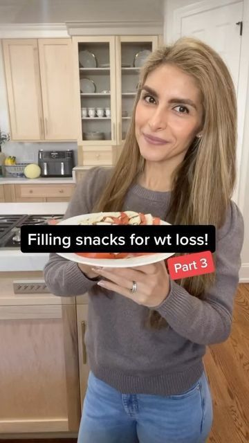 Pardis DeFord • Dietitian • Weight Loss Expert on Instagram: "Question, do you like sweet or savory snacks? On the days I crave a savory snack this is one of my favorites. I always get asked, “what are some good snack options?” My advice is something that will fill you up until your next meal. Make sure to have some fiber, protein, and fat to help curb that hunger.🧀🍅🧀🍅🧀🍅🧀🍅 I teach my clients everything they needs to know to fuel their body, lose weight, and feel fabulous! Send me a DM if Healthy Salty Snacks Store Bought, Filling Snacks, Snack Options, Gluten Free Snacks, Savory Snacks, Fun Snacks, Nutrition Tips, Holistic Health, Easy Snacks