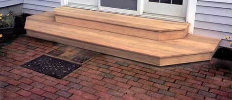 Wooden Patio Doors, Diy Patio Ideas, Patio Stairs, Backyard Patio Furniture, Patio Steps, Exterior Stairs, Wood Steps, Wooden Porch, Deck Stairs