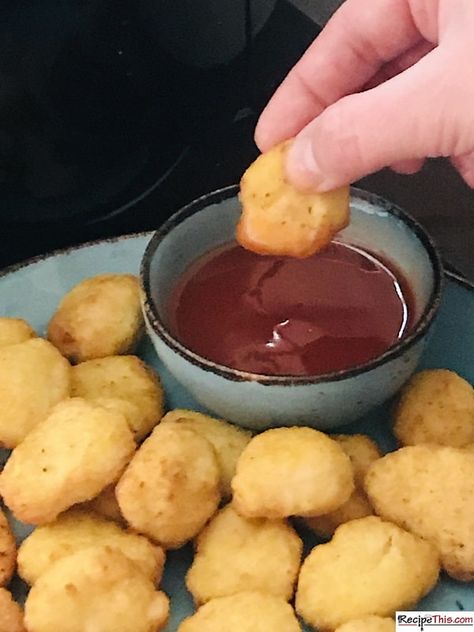 Air Fryer Sweet & Sour Chicken Balls. How to cook your favourite take out style Chinese sweet and sour chicken balls from frozen in the air fryer. Beautifully crispy, never dry, and perfect for a Chinese fakeaway. #airfryer #airfryerrecipes #airfryerchicken #chinesechicken Chinese Chicken Balls Recipe, Sweet And Sour Chicken Balls, Chinese Sweet And Sour Chicken, Chinese Fakeaway, Air Fryer Fish, Chicken Balls, Sweet And Sour Sauces, Sweet And Sour Chicken, Sweet Sour Chicken