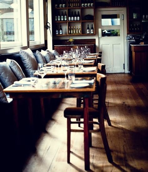 Restaurant Cozy Restaurant, Cafe Bistro, Hotel Interior Design, Built In Bench, Cafe Shop, Hotel Interior, Bench Seat, Skagen, Restaurant Interior