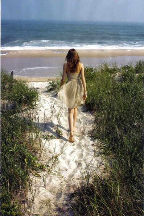 . Abbey Kershaw, Backgrounds Nature, Abbey Lee Kershaw, Mario Sorrenti, Wallpaper Photo, I Love The Beach, Beach Living, E Card, Beach Walk