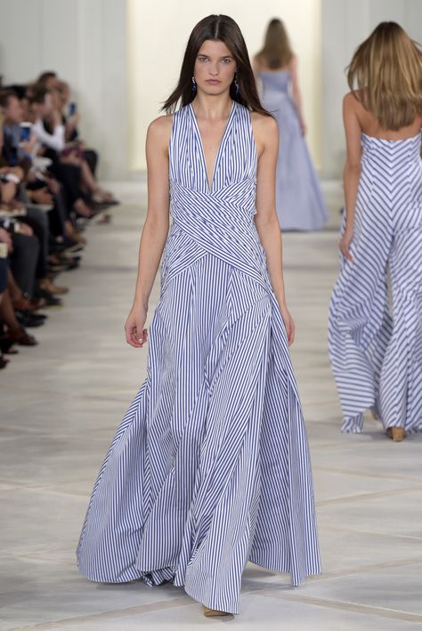 ... Stripe Fashion Runway, Ralph Lauren Ready To Wear, Spring Fashion Outfits Casual, Riviera Style, Classy Gowns, Breton Stripes, African Inspired Fashion, Classy Dress Outfits, Sport Dress