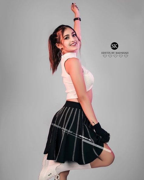 Akriti Agarwal, Boyfriend Photos, Cover Pics, Skater Skirt, Ballet Skirt, Career, Girl Outfits, Photography