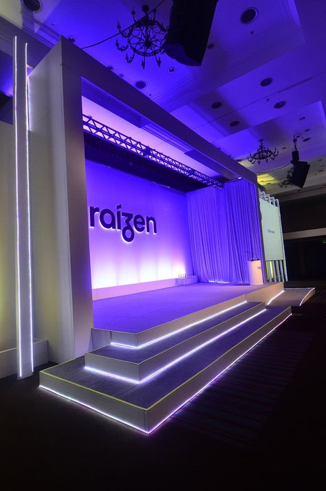 Modern stage with clean lines transforms the ballroom to an amazing event stage. Modern Stage Design Event, Unique Stage Design, Corporate Stage Design, Event Stage Design Ideas, Corporate Event Stage, Conference Stage Design, Stage Design Event, Proscenium Arch, Event Stage Design