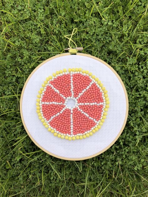 Grapefruit Embroidery, Bead Embroidery, Embroidery Hoop, Artsy Fartsy, Embroidered Flowers, Beaded Embroidery, Grapefruit, Anatomy, Cross Stitch