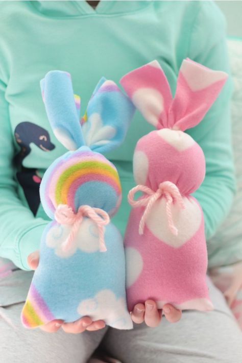 Stuffed Bunny Diy, Princess Apron Pattern, Kids Sewing Projects, Easy Craft For Kids, Fleece Crafts, Dinosaur Hoodie, Wired Headband, Easter Craft Projects, Matching Stockings