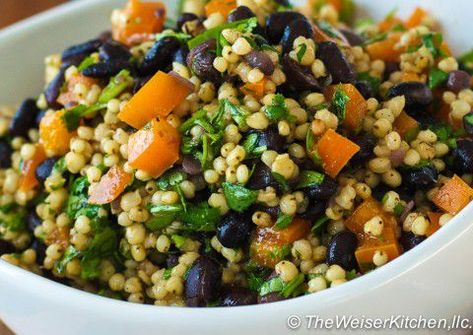 Sorghum Recipes, Black Bean Salad Recipe, Bean Salad Recipe, Healthy Food Alternatives, Black Bean Salad, Bean Salad Recipes, Vegan Entree, Grain Salad, Vegetarian Salads