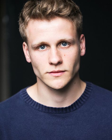 Josh Dylan Josh Dylan, Donna Sheridan, Perfect Guy, Favourite Movie, Gorgeous Guys, Male Celebrities, Violet Evergarden, Most Beautiful People, Mama Mia