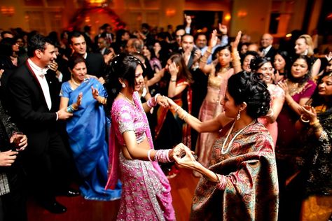 Ideas on Wedding Songs for Sangeet Ceremony Ladies Sangeet, Party Songs, Indian Fashion Trends, Free Advertising, Wedding Songs, Wedding Dj, London Wedding, Wedding Dance, Asian Wedding