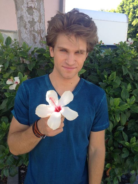 Toby Cavanaugh the hottest guy on the history of PLL Toby Pll, Pretty Litter, Toby Cavanaugh, Spencer And Toby, Keegan Allen, Janel Parrish, Brenda Song, Hanna Marin, Alexis Bledel