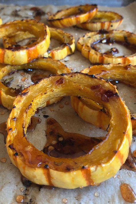 This roasted delicata squash with hot honey is an easy squash recipe! Bake this squash side dish using honey, red pepper flakes, and smoked paprika. You will love cooking this winter squash recipe for dinner! Hot Honey Recipe, Delicata Squash Recipe, Roasted Delicata Squash, Vegetable Side Dishes Recipes, Delicata Squash, Hot Honey, Honey Roasted, Honey Recipes, Roasted Butternut Squash