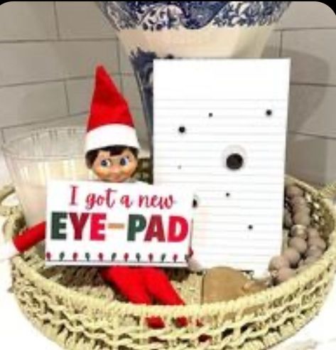 Elf Classroom, Elf Ideas Easy, Elf Magic, Awesome Elf On The Shelf Ideas, Elf Activities, Xmas Elf, Elf Antics, Elf Fun, Ideas For Christmas