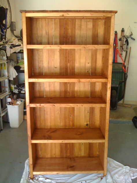 Wooden Bookcase Plans - Cool Rustic Furniture Check more at http://fiveinchfloppy.com/wooden-bookcase-plans/ How To Make Bookshelves, Diy Bookshelf Plans, Bookcase Plans, Unique Bookcase, Intarsia Wood Patterns, Simple Bookshelf, Style Bookcase, Rustic Bookshelf, Rustic Bookcase