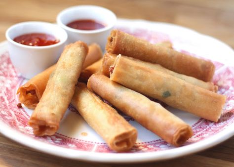 How To Make Filipino Lumpia - get the recipe at barefeetinthekitchen.com Filipino Spring Rolls, Filipino Lumpia, Lumpia Recipe, Dip Sauce, Sweet Chili Sauce, Sweet Chili, Filipino Recipes, Spring Rolls, Marinara