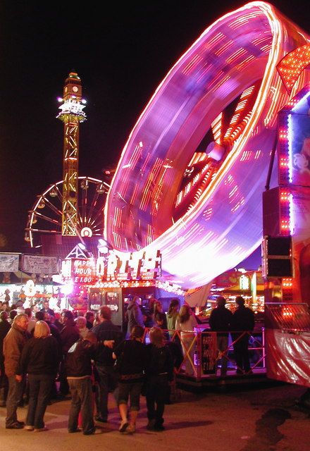 Hull Fair, Fair Rides, Kingston Upon Hull, Motion Photography, Hull City, Send In The Clowns, Amusement Park Rides, East Yorkshire, Parc D'attraction