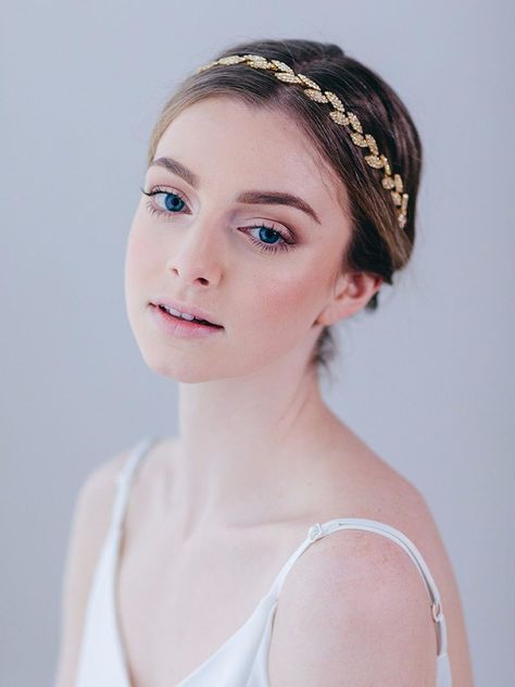 The perfect gold complement to an ivory gown. See more here: https://www.davieandchiyo.com/collections/bridal-favourites/products/gilded-ivy-headband Silver Leaf Headband, Faux Braids, Gold Leaf Headband, Silver Hair Vine, Curly Hair Accessories, Leaf Headband, Gold Hair Vine, Leaf Crown, Leaves Headband