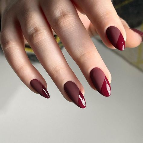 Fall Acrilyc Nail Ideas, Summer Acrilyc Nails, Simple Acrilyc Nails, Short Acrilyc Nail Ideas, Dark Color Nails Design, Acrilyc Nails Ideas, Burgundy Matte Nails, Acrilyc Nails, Red Matte Nails