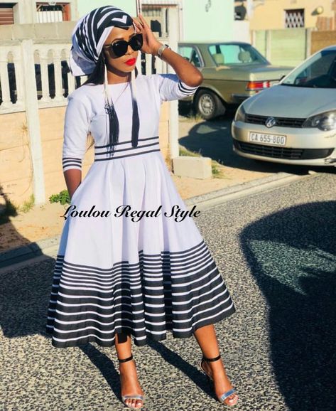 Zulu Dresses, Sotho Traditional Dresses, Xhosa Attire, South African Traditional Dresses, Pum Pum, African Traditional Wear, African Attire Dresses, African Wedding Attire, Shweshwe Dresses