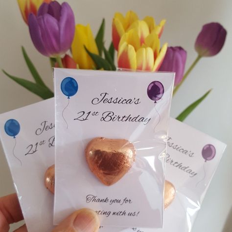 21st Birthday party chocolate favours Thank You Gifts For 21st Birthday Party, 18th Birthday Favors Ideas, Personalized Birthday Favors, Birthday Favours, Birthday Camping, Hen Party Bags, Personalised Chocolate, Milestone Birthday Party, 18th Bday