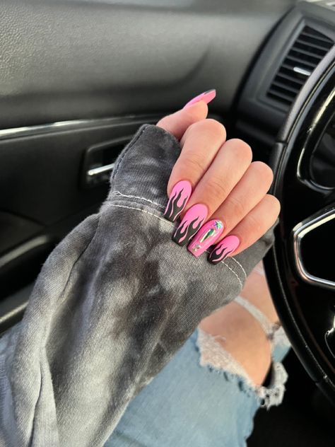 Black Nails With Pink Flames, Casket Nails, Pink Flames, Black Smokey, Matte Black Nails, Pink Nail Designs, Black Nail, Black Fire, Hot Nails