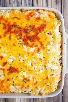 Plain Chicken Desserts, Alfredo Chicken Bake, Chicken Alfredo Bake Recipe, Alfredo Casserole, Weeknight Casseroles, Cracked Out, Chicken Alfredo Casserole, Alfredo Bake, Casserole Chicken