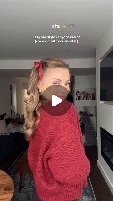 Gemma Adby on Instagram: "I’m sorry but this is just the cutest holiday hairstyle ever 🎀✨  If you’re not good at doing bows, tie the ribbon around a hair clip and then clip into your hair ✨  Jumper: @asos   #holidayhair #easyhairstyles #lowmaintenancehair #lowmaintenance #christmashair #hairbow #limbdifferenceawareness #onehand" Tiny Bow Hairstyles, Hairstyle With Bow Clip, Hairstyles With Ribbon, Tied Up Hairstyles, Bow Hairstyle, Tiny Bow, Low Maintenance Hair, Ribbon Hairstyle, Christmas Hairstyles