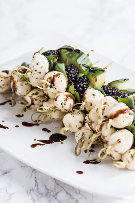 Blackberry Cucumber Caprese Skewers | Party appetizers, entertaining tips, party ideas, recipes, party cocktails and more from @cydconverse Small Eats For Party, Black And White Appetizers, White Appetizers Parties, Black Appetizers, White Snacks For Party, Black And White Party Food, Healthy Skewers, Swan Soiree, Keto Cucumber