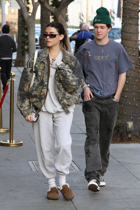 Madison Beer And Nick Austin, Camo Jacket Outfit, Grey Sweatsuit, Nick Austin, Jacket Outfit Women, Beer Outfit, Off Duty Outfits, Hoodie Aesthetic, Snow Outfit