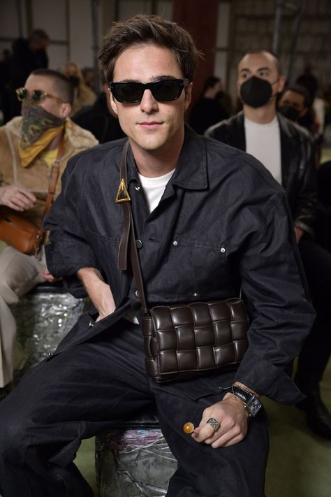 Bottega Bag Outfit, Bottega Veneta Padded Cassette Bag, Padded Cassette Bag, Bottega Bag, Bottega Veneta Cassette, Jacob Elordi, Bottega Veneta Bag, Outfit Grid, Pharrell Williams