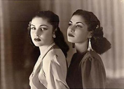 https://flic.kr/p/471rfZ | Empress Fawzia and Princess Ashraf | www.egyptianroyalty.net Ashraf Pahlavi, Queen Fawzia, Fawzia Fuad Of Egypt, Princess Fawzia, Pahlavi Dynasty, Egyptian Princess, Royal Wedding Gowns, Farah Diba, The Shah Of Iran