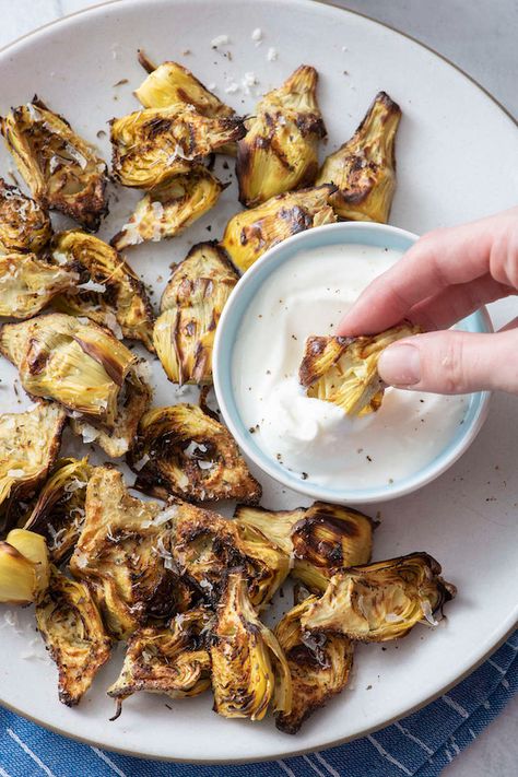 Fried Artichoke Hearts Recipes, Air Fried Artichoke Hearts, Air Fryer Artichoke Hearts, Air Fryer Artichoke, Fried Artichoke Hearts, Fried Artichokes, Artichoke Heart Recipes, Fried Artichoke, Easy Family Recipes