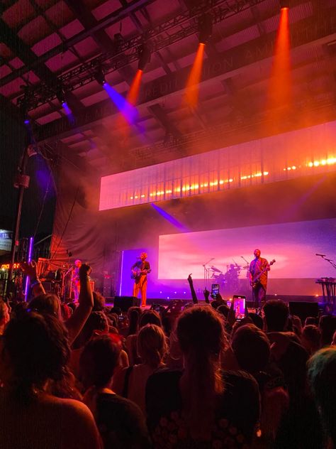 A crowd watching Australian Band 5 Seconds of Summer perform on stage. 5sos Concert Aesthetic, Take My Hand Tour 5sos, 5 Seconds Of Summer Aesthetic, Lana Burns, 5sos Tour, 5sos Aesthetic, Fav Aesthetic, 5sos Concert, Concert Vibes