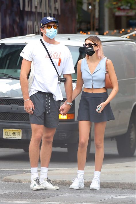 Jacob Elordi Shorts, Model Off Duty Style 90s, 90s Models Off Duty, Nyc September, Neon Shorts, Outfit Essentials, Jacob Elordi, Models Off Duty Style, 90s Model