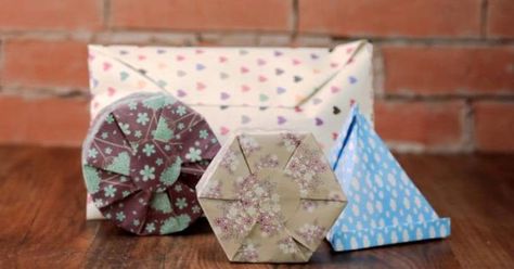 Are you looking for a creative way to wrap an odd-shaped gift? These clever gift wrapping ideas are here to help! Check out these 4 tutorials to learn how. Wrap Unusual Shape Gifts, How To Wrap Unusual Shaped Gifts, Gift Wrap Odd Shapes, How To Wrap Odd Shaped Gifts, Wrap Odd Shaped Gifts, Wrapping Techniques, Gift Wrapping Techniques, Gift Wrapping Ideas, How To Wrap