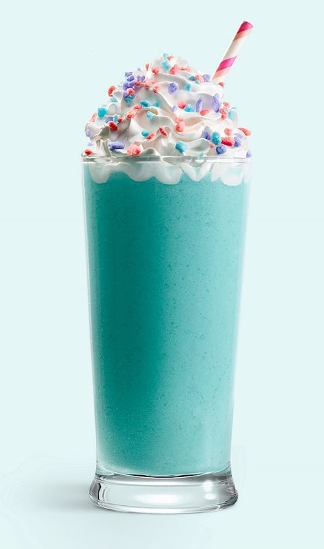 Big Train Frappe Recipe, Milkshake Photography, Frappe Recipe, Food Art Painting, Coffee Origin, Fruity Drinks, Blue Food, Specialty Coffee, Fruit Smoothie Recipes