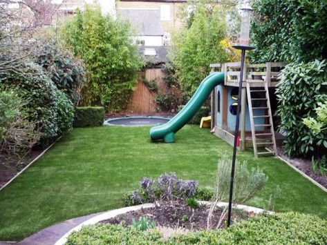 Backyard Playground Turf, Small Family Garden, Sunken Trampoline, Backyard Trampoline, Kids Garden, Garden Shrubs, Backyard Playground, Family Garden, Trampolines