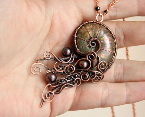 Keeper of Black Pearls by Bodza on DeviantArt Ammonite Jewelry, Wire Jewelery, Wire Wrapped Jewelry Diy, Wire Jewelry Making, Bijoux Fil Aluminium, Black Pearls, Fossil Jewelry, Wire Jewelry Designs, Wire Wrapping Stones