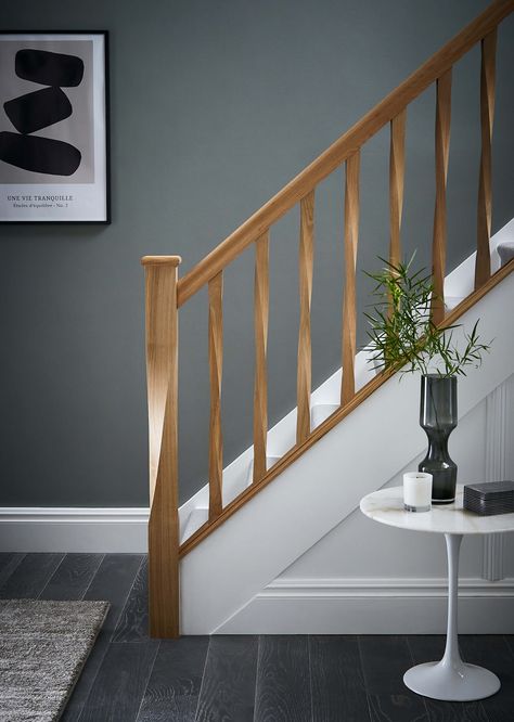 Wooden Staircase Railing, Baddie Bedroom, Brick Living Room, Oak Staircase, Stairs And Doors, Hallway Colours, Staircase Railing Design, Stairs Design Interior, Staircase Handrail