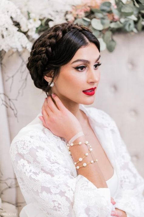 Mexican Wedding Hairstyles Brides, Spanish Wedding Hairstyles, Mexican Wedding Hair, Bridal Hair Styles For Long Hair, Event Updo, Party Wear Hairstyle, Girls Party Hairstyles, Mexican Hair, Spanish Hairstyles